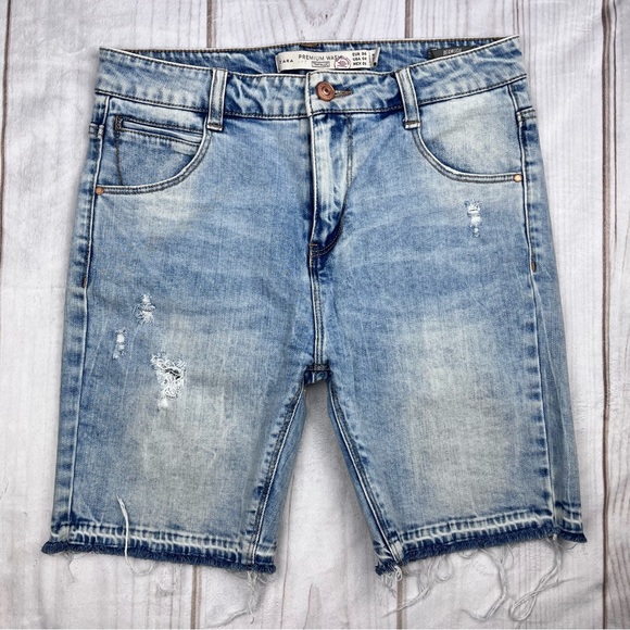 Short Jean Destroyed Bermuda Hot Kiss Rue 21 Taille 5 - Neuf Avec étiquettes, Montant Haut